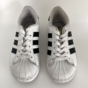 adidas Superstar Sneakers